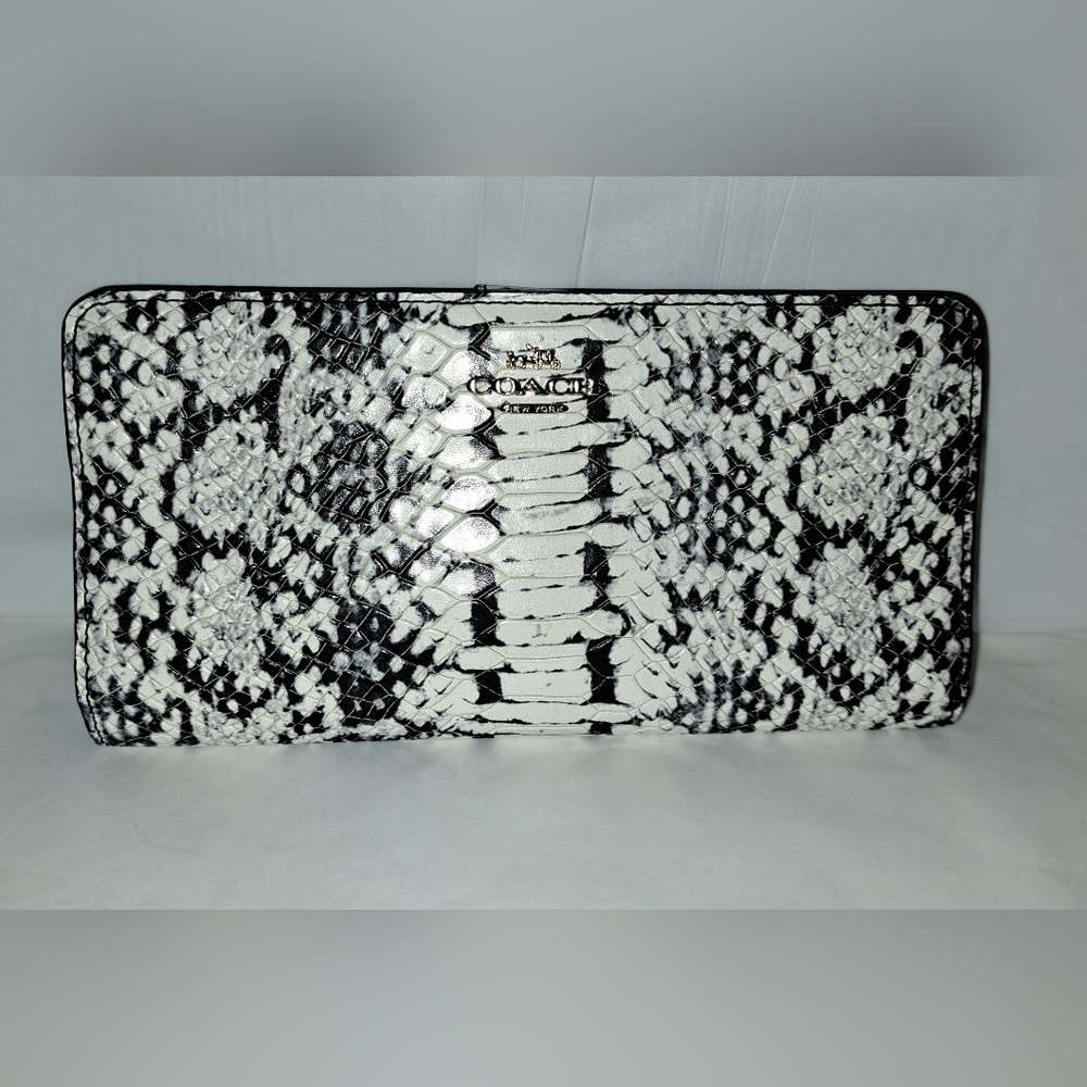 Coach Skinny Wallet In Colorblock Exotic Embossed Leather